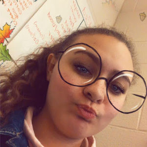 Meet your Posher, Isabella